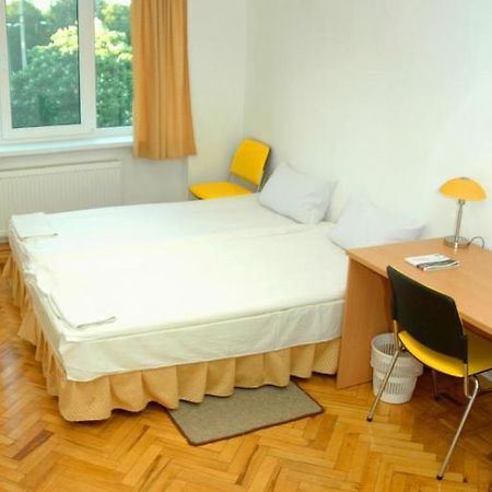Yellow House Hostel Lviv Kamer foto